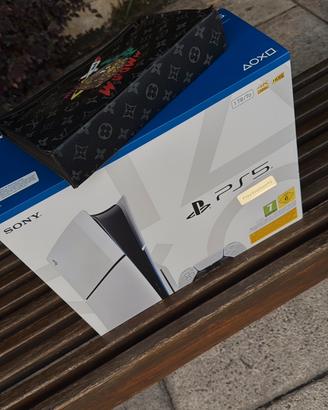 Ps5 - Disk 825gb com assicurazione per 1 anno