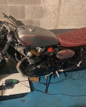 Moto triumph boneville 1000