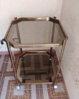 Tavolino Vintage In Ottone E Vetro Con Ruote