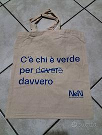 Borsa shopper NeN chi è verde davvero