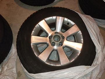 Cerchi in lega VW 215 65 R16 + gomme invernali 