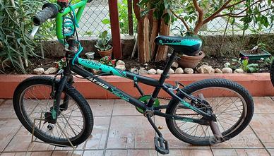  Bicicletta BMX