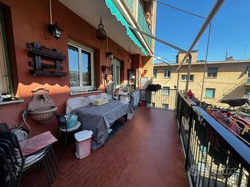 MULTILOCALE A GENOVA