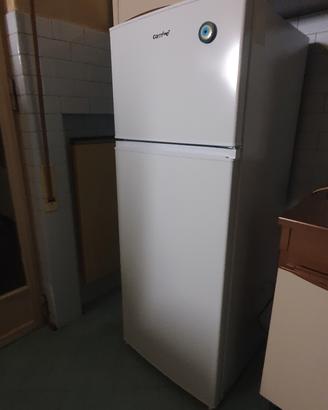 frigorifero con congelatore