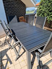 Tavolo da esterno con poltroncine