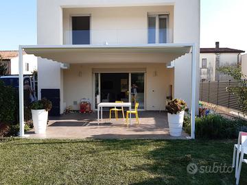 PERGOLA TELO SCORREVOLE ADDOSSATA MT.3x3 2360euro