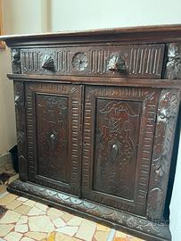 Mobile 1800 epoca legno intagliato