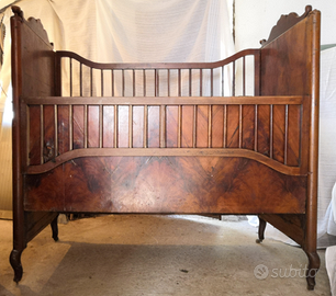Letto culla Biedermeier particolarità