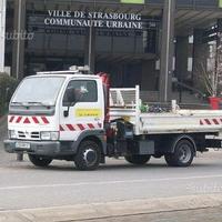 Parabrezza Nissan Cabstar pick-up (99-07)