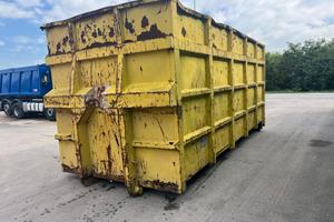 CONTAINER SCARRABILE USATO A CIELO APERTO