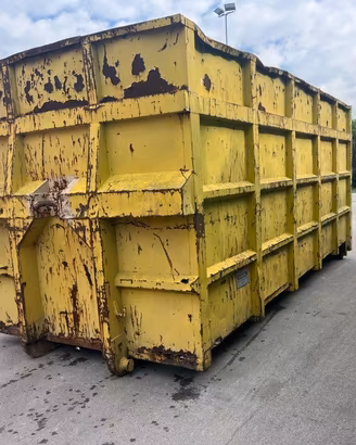 CONTAINER SCARRABILE USATO A CIELO APERTO