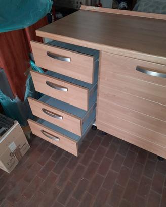 arredamento di prestigio quasi completo