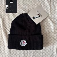 Berretto Moncler Nero in Lana - NUOVO