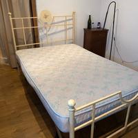 Letto una piazza e mezza in ferro battuto