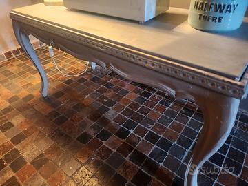 Tavolino elegante con piano in marmo