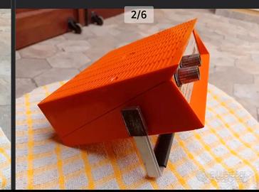 radio estraibile per auto mondial vox arancione an