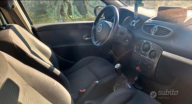 Renault clio 3 20th Anniversary