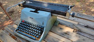 MACCHINA DA SCRIVERE