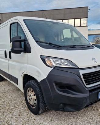 PEUGEOT BOXER 330 2.2 BLUEHDI 120CV S&S L1H1