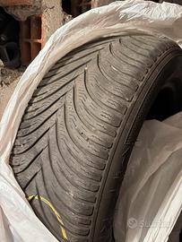 4 Gomme Invernali R17 215/55
