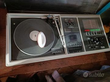 giradischi con stereo casetta 
