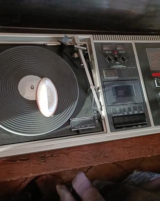 giradischi con stereo casetta 