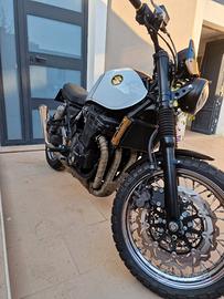 Suzuki cafe racer