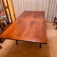 Tavolo in legno allungabile 