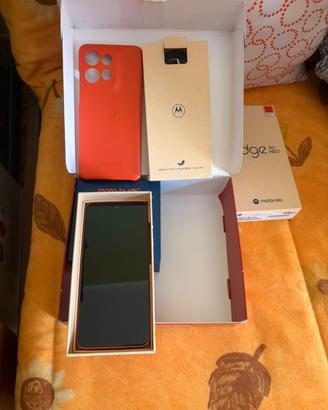 Motorola edge 50 neo perfetto con buds