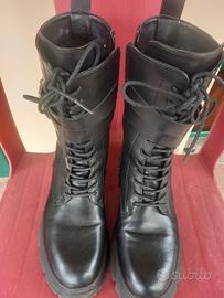 anfibi donna taglia 40 neri