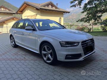 Audi A4  2.0tdi quattro Sline