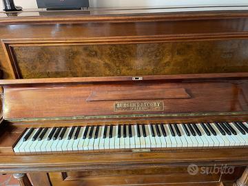 Pianoforte verticale Burger & Jacoby