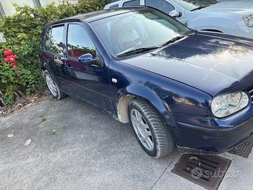 Volkswagen Golf 4 km 210000 originali