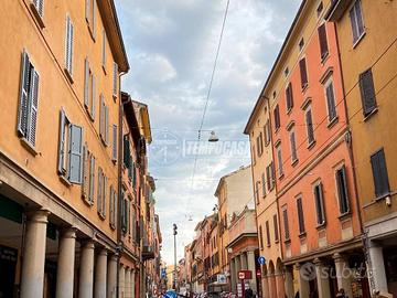 APPARTAMENTO RISTRUTTURATO E ARREDATO SAN FELICE/U