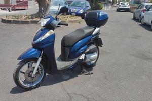 Honda SH 300 compreso passaggio di proprietà