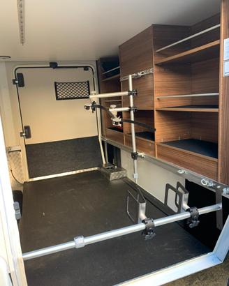Porta biciclette per garage camper