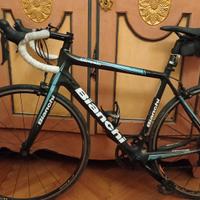 Bici da corsa BIANCHI INTREPIDA in carbonio