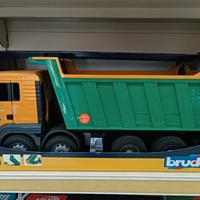 Camion ribaltabile Bruder