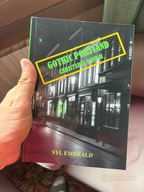 Gothic Portland di syl emerald