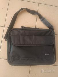 borsa porta computer mai usata 
