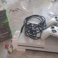 Xbox one S con n. 2 joystick e 16 giochi