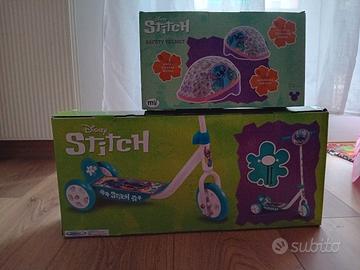 monopattino e casco stitch disney