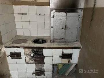 Cucina economica da restaurare