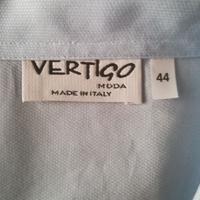 camicia azzurra