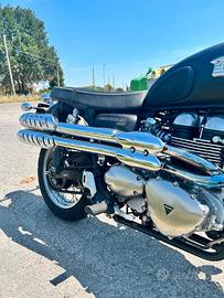 Moto Scrambler 900
