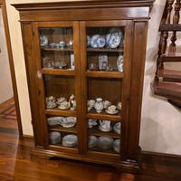 Vetrina antica in legno di noce