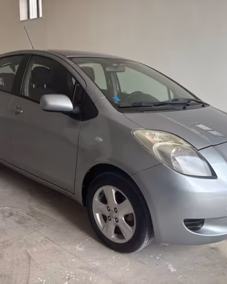 Toyota Yaris 1.0 5 porte