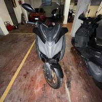 Yamaha X Max 300 cc tech max