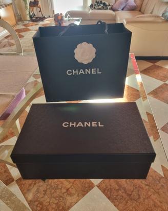 borsa  e scatola  chanel