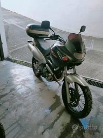 Suzuki XF Freewind 650 - 1998